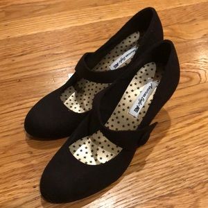 American Eagle Black Suede 2 in Heels